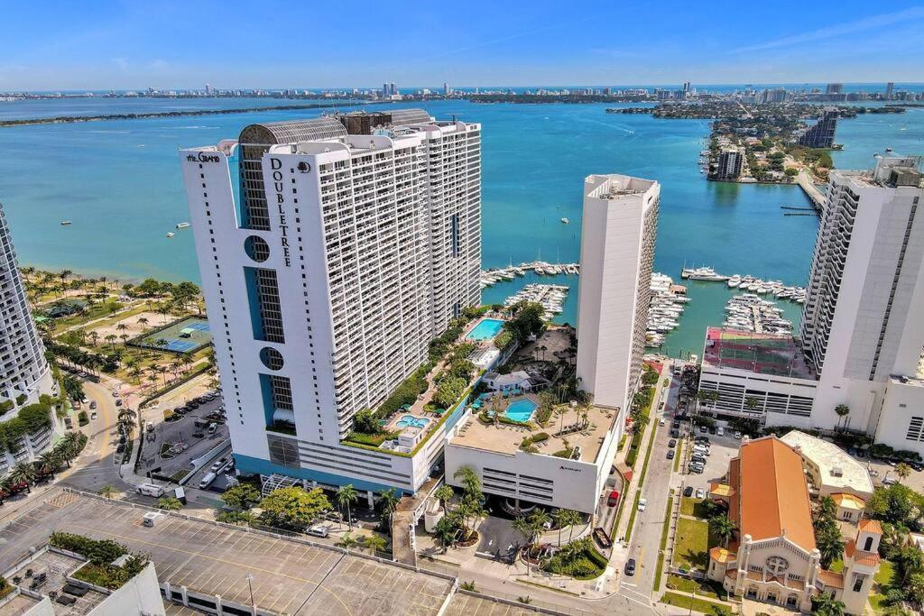 Enchanted! Miami Skyline & Water Views Apartman Kültér fotó